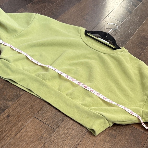 Reformation Green Cropped Sweatshirt - Picture 3 of 7